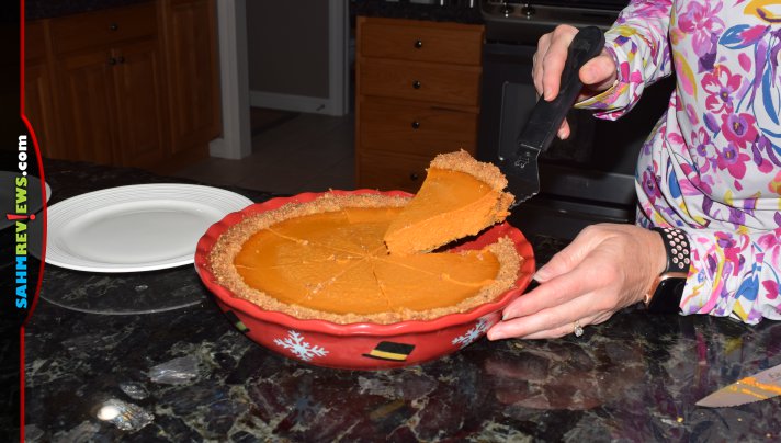 Want to bake a pie but don't have graham crackers in the cabinet? Head back to your pantry and grab ingredients to make a pie crust using Cheerios. - SahmReviews.com